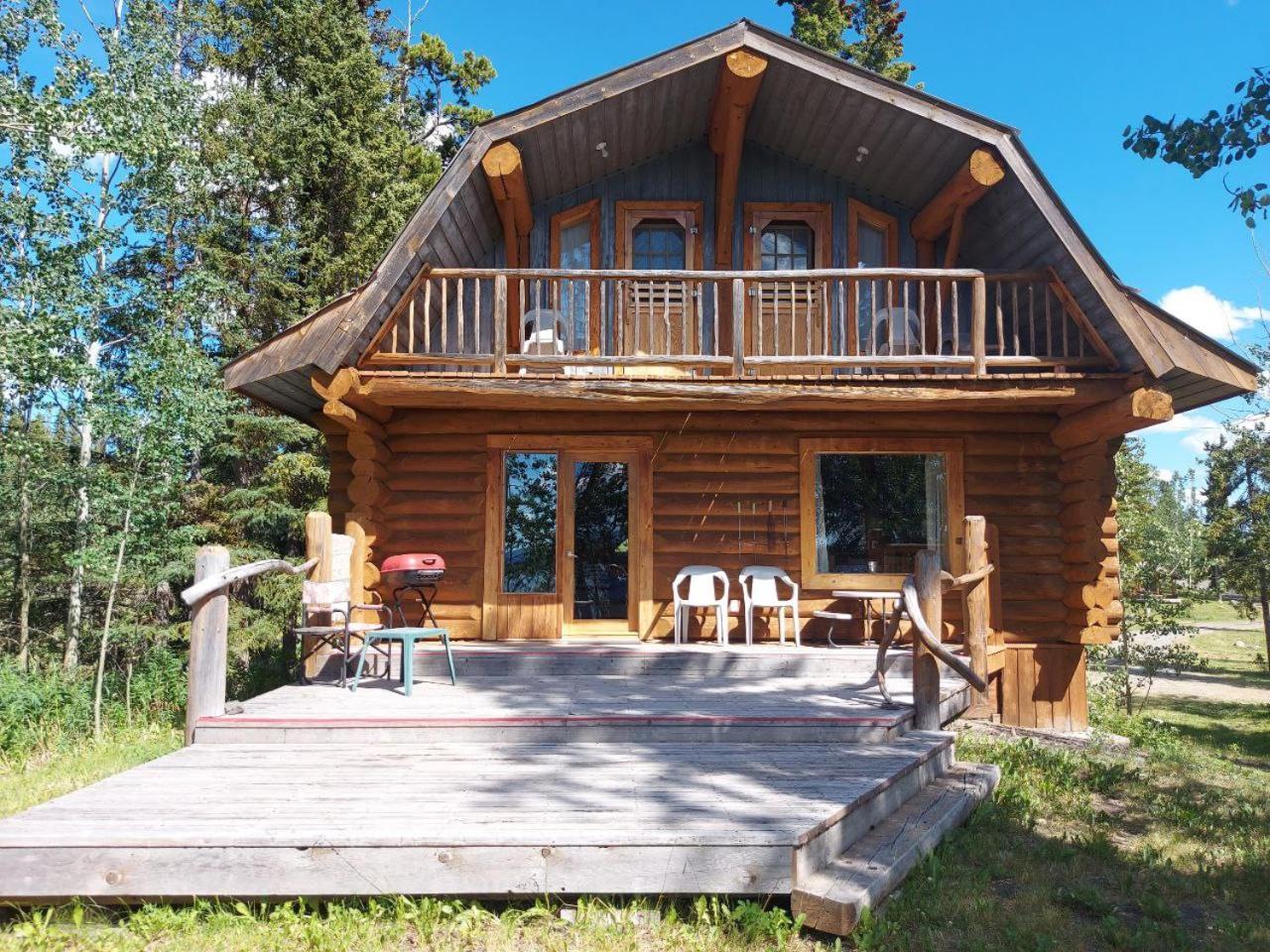 Escott Bay Resort Anahim Lake 部屋 写真